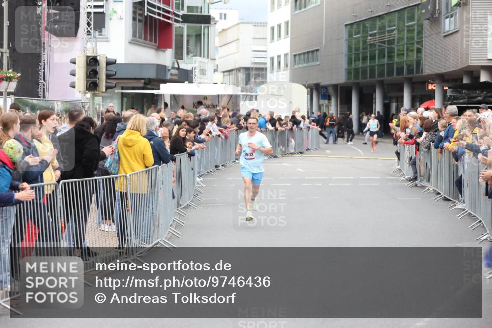 12.06.2026 - Holstenköstenlauf Andreas Tolksdorf http://msf.ph/oto/9746436 12.06.2026 19:40:07 Laufen 3503 meine-sportfotos.de