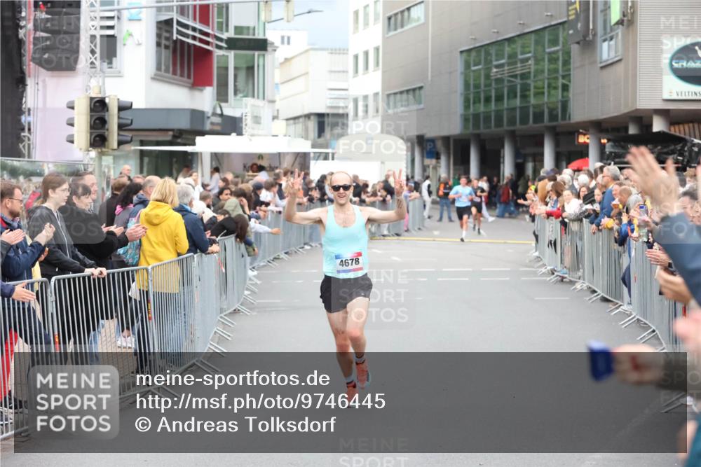 12.06.2026 - Holstenköstenlauf Andreas Tolksdorf http://msf.ph/oto/9746445 12.06.2026 19:40:19 Laufen 4678 meine-sportfotos.de