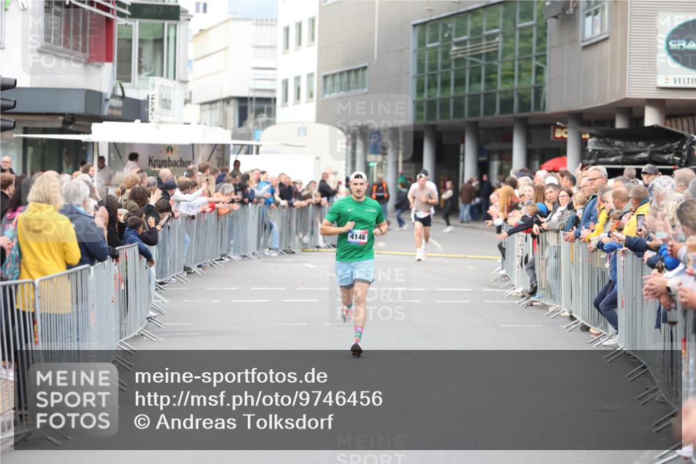 12.06.2026 - Holstenköstenlauf Andreas Tolksdorf http://msf.ph/oto/9746456 12.06.2026 19:40:53 Laufen 4146 meine-sportfotos.de