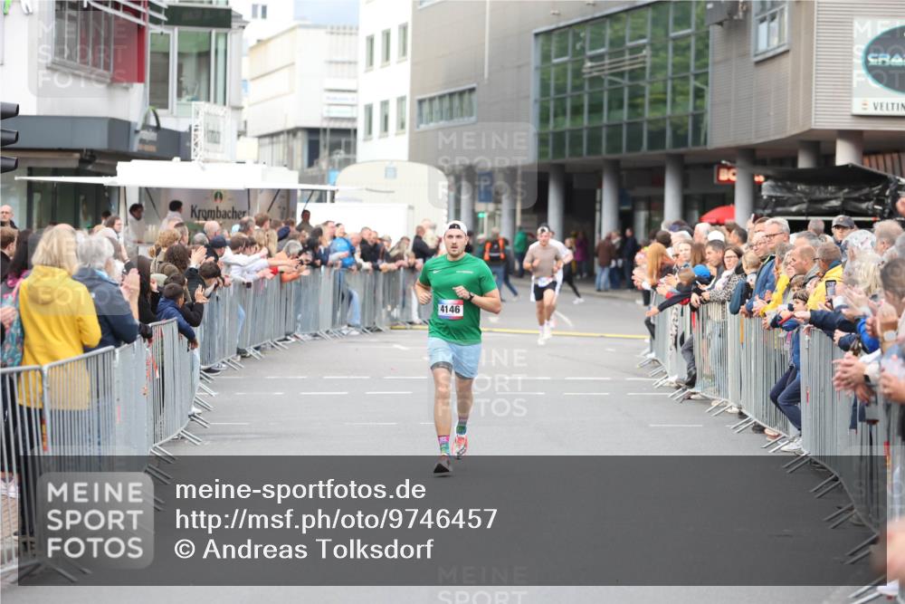 12.06.2026 - Holstenköstenlauf Andreas Tolksdorf http://msf.ph/oto/9746457 12.06.2026 19:40:53 Laufen 4146 meine-sportfotos.de