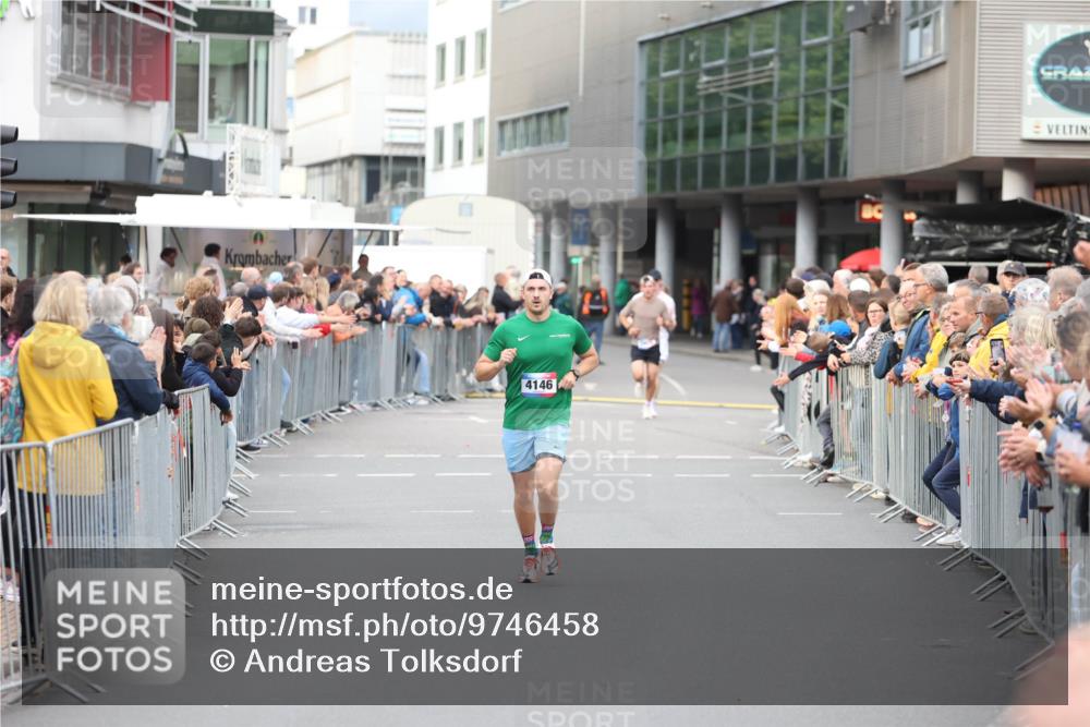 12.06.2026 - Holstenköstenlauf Andreas Tolksdorf http://msf.ph/oto/9746458 12.06.2026 19:40:53 Laufen 4146 meine-sportfotos.de