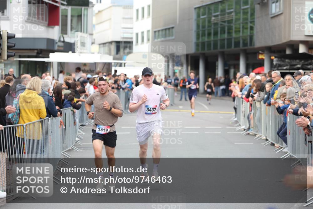 12.06.2026 - Holstenköstenlauf Andreas Tolksdorf http://msf.ph/oto/9746463 12.06.2026 19:41:01 Laufen 3419, 3437 meine-sportfotos.de
