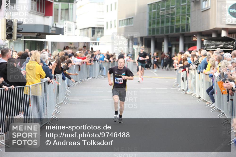 12.06.2026 - Holstenköstenlauf Andreas Tolksdorf http://msf.ph/oto/9746488 12.06.2026 19:42:00 Laufen 194, 3510 meine-sportfotos.de