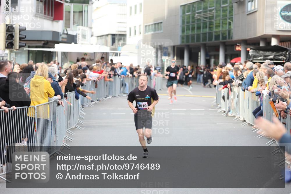 12.06.2026 - Holstenköstenlauf Andreas Tolksdorf http://msf.ph/oto/9746489 12.06.2026 19:42:00 Laufen 3510 meine-sportfotos.de