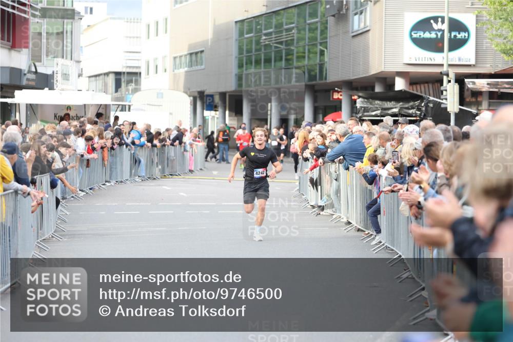 12.06.2026 - Holstenköstenlauf Andreas Tolksdorf http://msf.ph/oto/9746500 12.06.2026 19:42:11 Laufen 4242 meine-sportfotos.de