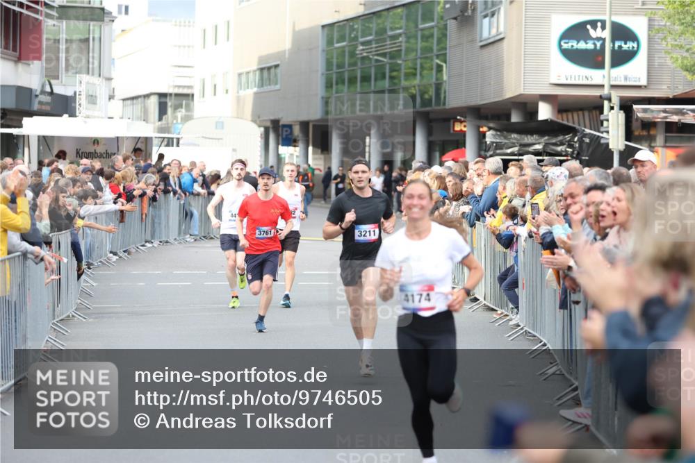 12.06.2026 - Holstenköstenlauf Andreas Tolksdorf http://msf.ph/oto/9746505 12.06.2026 19:42:22 Laufen 44, 37611, 32, 3211, 4174 meine-sportfotos.de