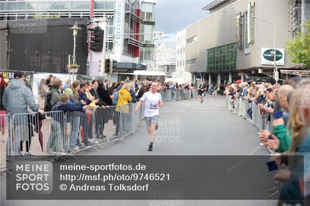 12.06.2026 - Holstenköstenlauf Andreas Tolksdorf http://msf.ph/oto/9746521 12.06.2026 19:42:52 Laufen 3786 meine-sportfotos.de