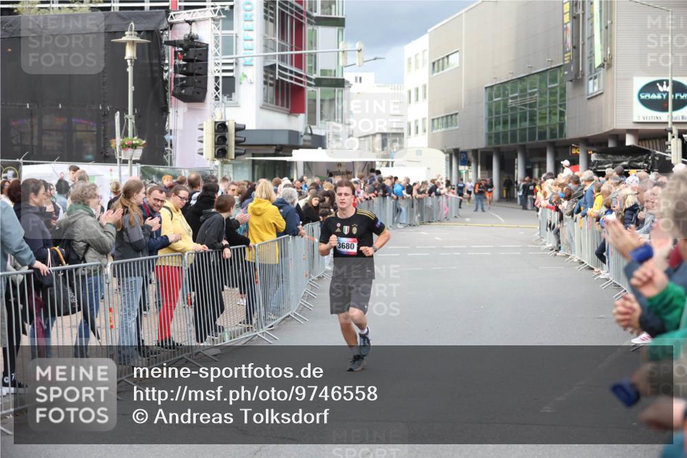 12.06.2026 - Holstenköstenlauf Andreas Tolksdorf http://msf.ph/oto/9746558 12.06.2026 19:43:39 Laufen 3680 meine-sportfotos.de