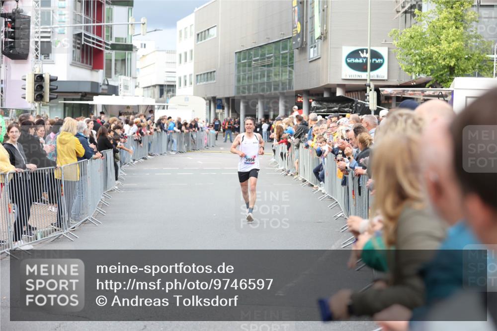 12.06.2026 - Holstenköstenlauf Andreas Tolksdorf http://msf.ph/oto/9746597 12.06.2026 19:44:35 Laufen 3956, 776 meine-sportfotos.de