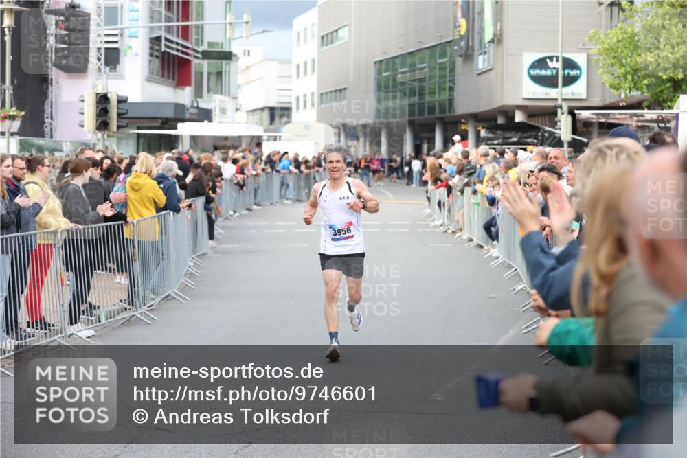 12.06.2026 - Holstenköstenlauf Andreas Tolksdorf http://msf.ph/oto/9746601 12.06.2026 19:44:37 Laufen 3956 meine-sportfotos.de