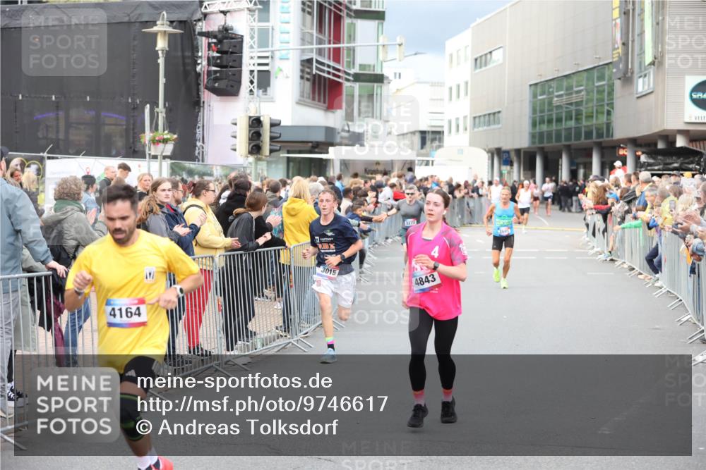 12.06.2026 - Holstenköstenlauf Andreas Tolksdorf http://msf.ph/oto/9746617 12.06.2026 19:45:04 Laufen 4164, 3015, 3272, 4843 meine-sportfotos.de
