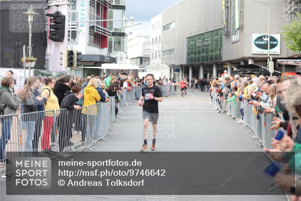12.06.2026 - Holstenköstenlauf Andreas Tolksdorf http://msf.ph/oto/9746642 12.06.2026 19:45:41 Laufen  meine-sportfotos.de