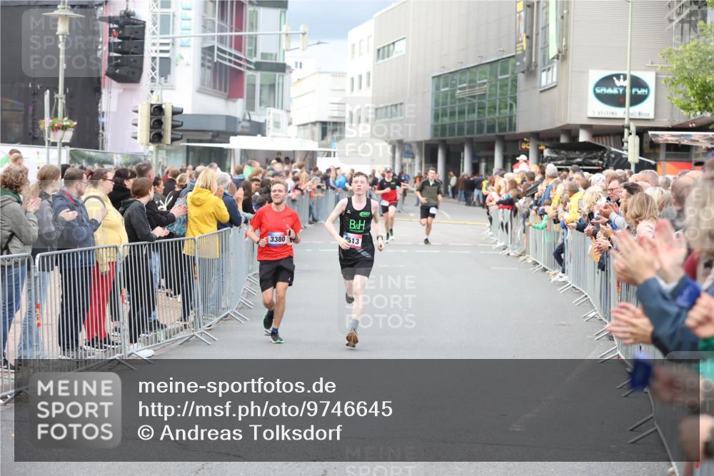 12.06.2026 - Holstenköstenlauf Andreas Tolksdorf http://msf.ph/oto/9746645 12.06.2026 19:45:54 Laufen 3380, 1513 meine-sportfotos.de