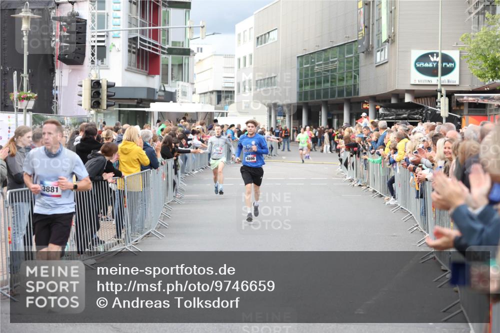 12.06.2026 - Holstenköstenlauf Andreas Tolksdorf http://msf.ph/oto/9746659 12.06.2026 19:46:14 Laufen 3881, 3514, 4896 meine-sportfotos.de