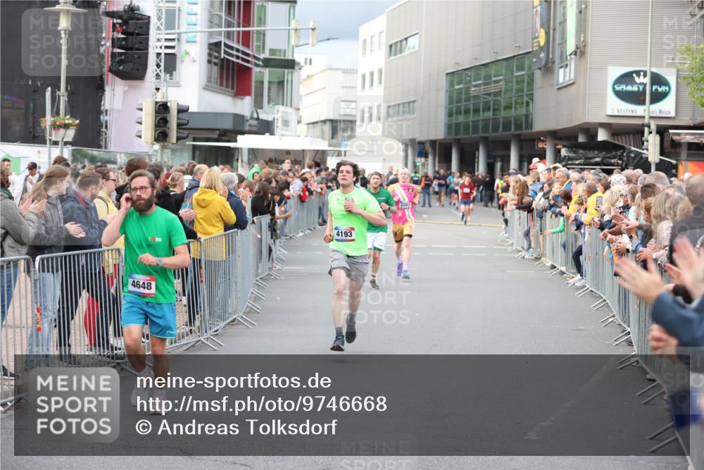 12.06.2026 - Holstenköstenlauf Andreas Tolksdorf http://msf.ph/oto/9746668 12.06.2026 19:46:24 Laufen 4648, 4193, 3203 meine-sportfotos.de