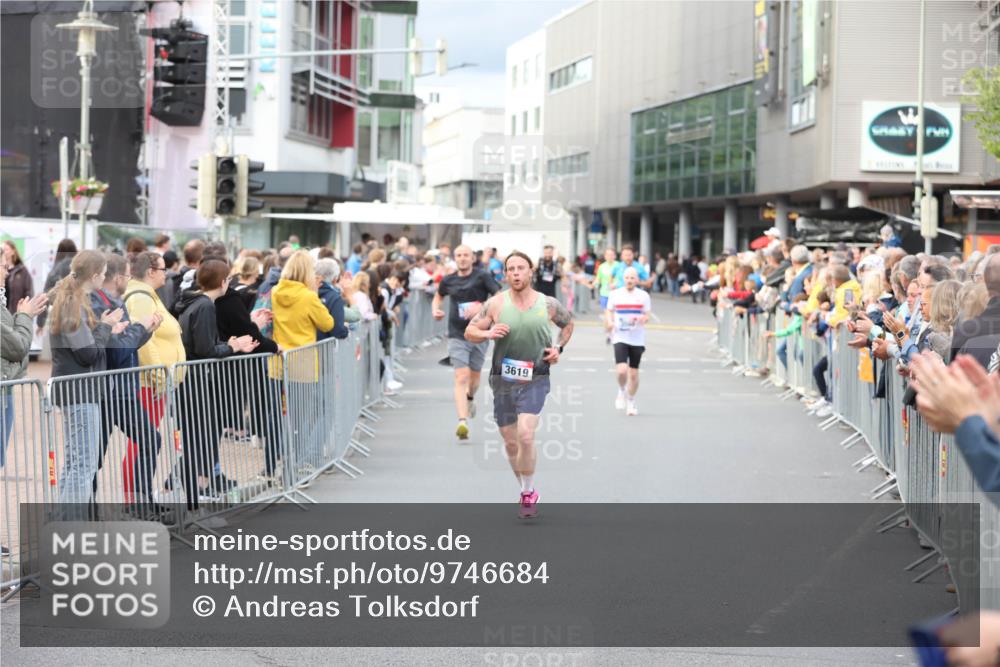 12.06.2026 - Holstenköstenlauf Andreas Tolksdorf http://msf.ph/oto/9746684 12.06.2026 19:46:41 Laufen 3619 meine-sportfotos.de