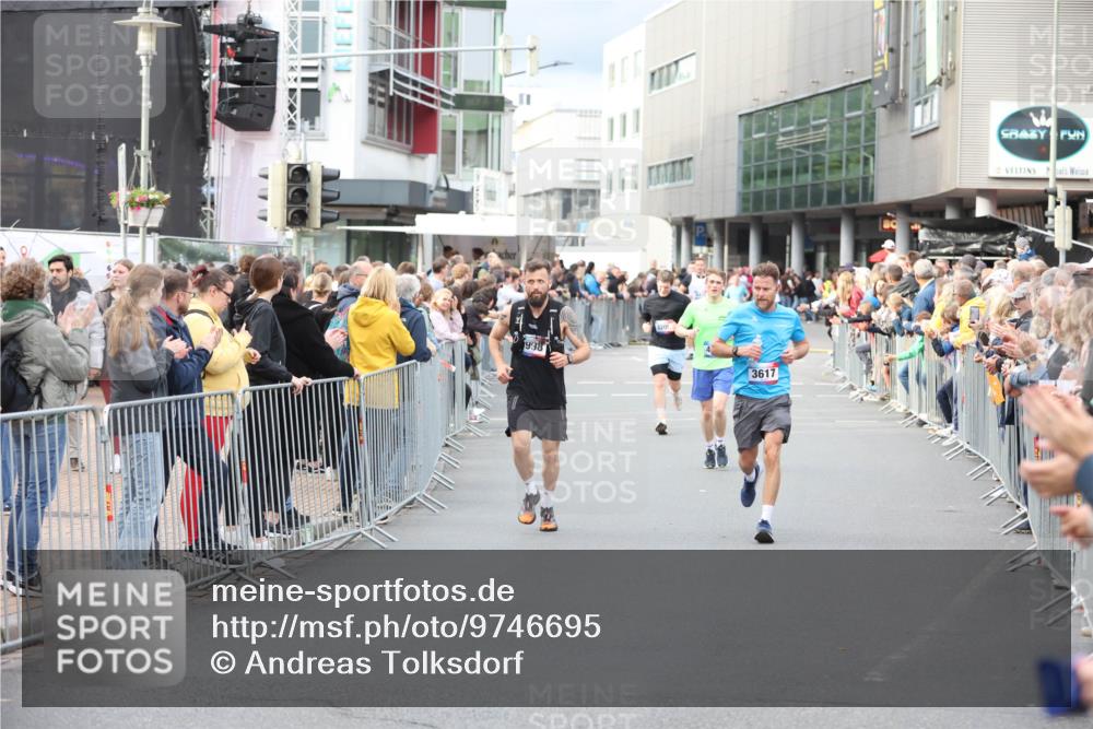 12.06.2026 - Holstenköstenlauf Andreas Tolksdorf http://msf.ph/oto/9746695 12.06.2026 19:46:47 Laufen 998, 3617 meine-sportfotos.de