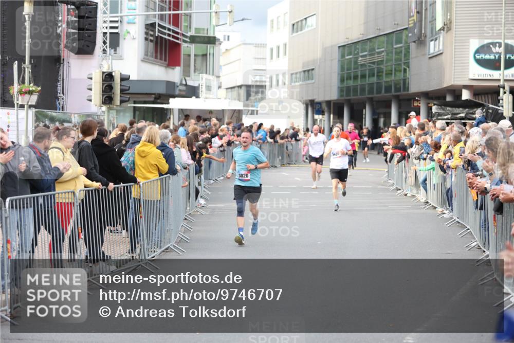 12.06.2026 - Holstenköstenlauf Andreas Tolksdorf http://msf.ph/oto/9746707 12.06.2026 19:46:59 Laufen 3020, 1620 meine-sportfotos.de