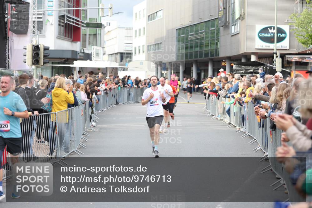 12.06.2026 - Holstenköstenlauf Andreas Tolksdorf http://msf.ph/oto/9746713 12.06.2026 19:47:02 Laufen 020, 4620 meine-sportfotos.de
