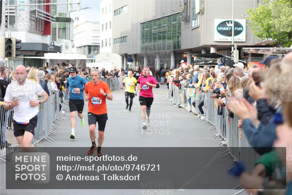 12.06.2026 - Holstenköstenlauf Andreas Tolksdorf http://msf.ph/oto/9746721 12.06.2026 19:47:06 Laufen 4656, 4167, 3378 meine-sportfotos.de