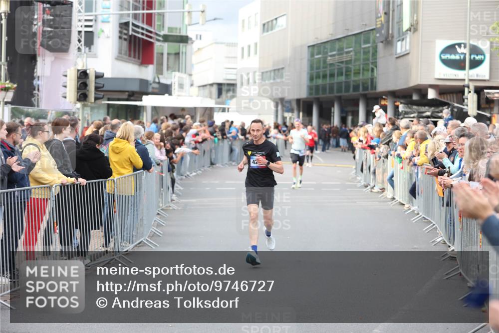 12.06.2026 - Holstenköstenlauf Andreas Tolksdorf http://msf.ph/oto/9746727 12.06.2026 19:47:13 Laufen 42 meine-sportfotos.de