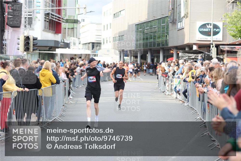 12.06.2026 - Holstenköstenlauf Andreas Tolksdorf http://msf.ph/oto/9746739 12.06.2026 19:47:24 Laufen 3645, 4804 meine-sportfotos.de