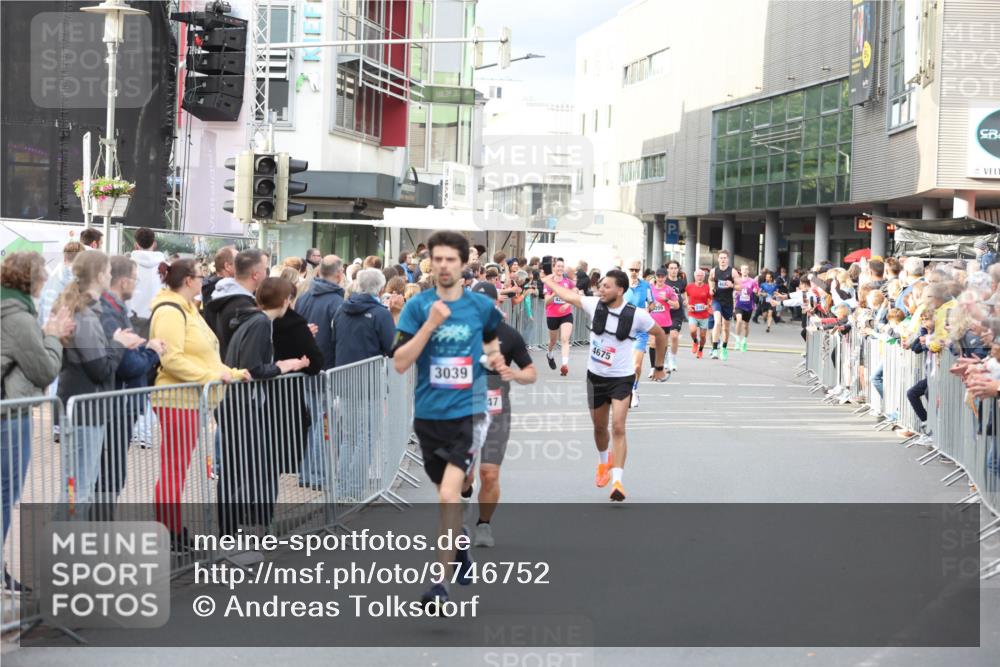12.06.2026 - Holstenköstenlauf Andreas Tolksdorf http://msf.ph/oto/9746752 12.06.2026 19:47:41 Laufen 3039, 47, 4675, 457 meine-sportfotos.de