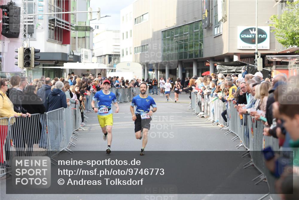 12.06.2026 - Holstenköstenlauf Andreas Tolksdorf http://msf.ph/oto/9746773 12.06.2026 19:47:55 Laufen 3, 4773, 4772 meine-sportfotos.de