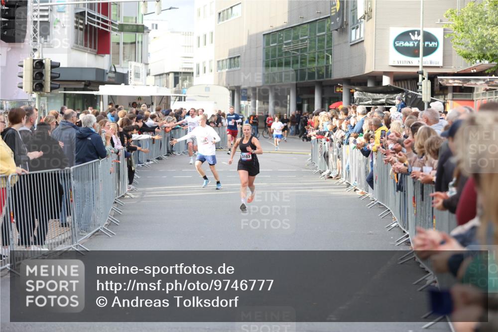 12.06.2026 - Holstenköstenlauf Andreas Tolksdorf http://msf.ph/oto/9746777 12.06.2026 19:48:05 Laufen 3103 meine-sportfotos.de