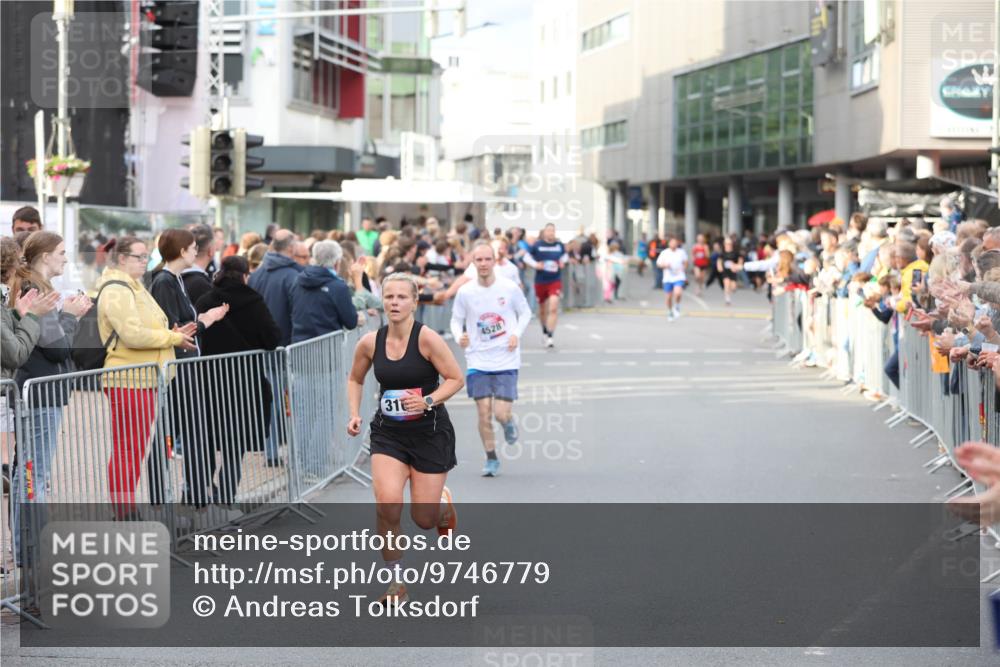12.06.2026 - Holstenköstenlauf Andreas Tolksdorf http://msf.ph/oto/9746779 12.06.2026 19:48:08 Laufen 31, 1, 4528 meine-sportfotos.de