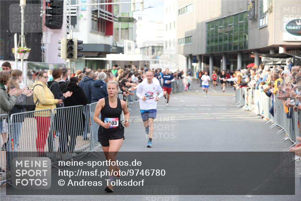 12.06.2026 - Holstenköstenlauf Andreas Tolksdorf http://msf.ph/oto/9746780 12.06.2026 19:48:08 Laufen 2103, 4528 meine-sportfotos.de