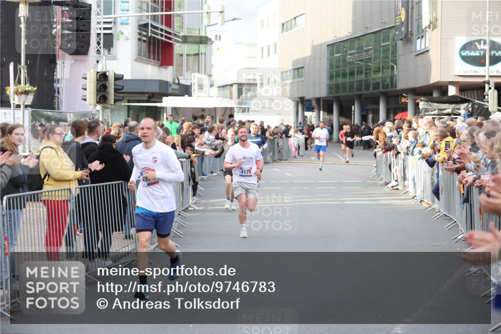 12.06.2026 - Holstenköstenlauf Andreas Tolksdorf http://msf.ph/oto/9746783 12.06.2026 19:48:10 Laufen 4175 meine-sportfotos.de