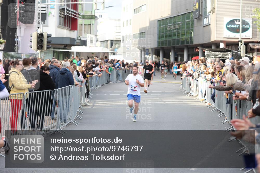 12.06.2026 - Holstenköstenlauf Andreas Tolksdorf http://msf.ph/oto/9746797 12.06.2026 19:48:16 Laufen 4115 meine-sportfotos.de