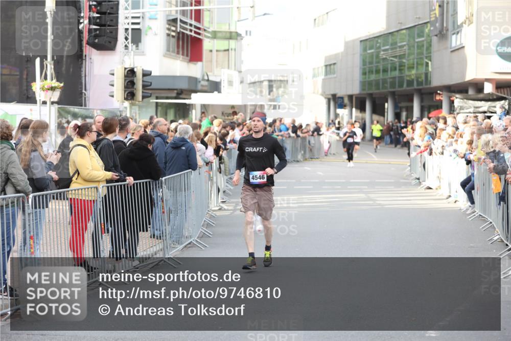 12.06.2026 - Holstenköstenlauf Andreas Tolksdorf http://msf.ph/oto/9746810 12.06.2026 19:48:32 Laufen 4546 meine-sportfotos.de