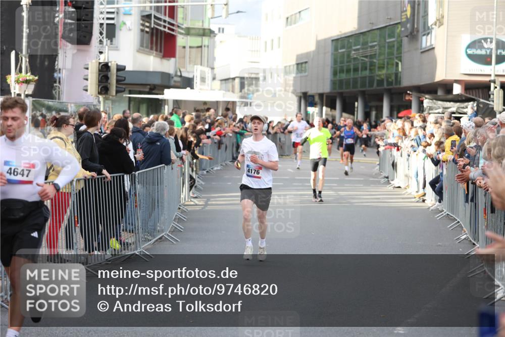 12.06.2026 - Holstenköstenlauf Andreas Tolksdorf http://msf.ph/oto/9746820 12.06.2026 19:48:46 Laufen 4647, 4176 meine-sportfotos.de