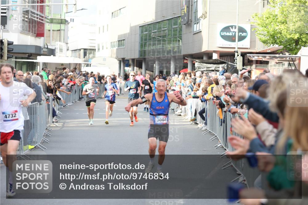 12.06.2026 - Holstenköstenlauf Andreas Tolksdorf http://msf.ph/oto/9746834 12.06.2026 19:48:53 Laufen 6, 4, 4732, 693, 3934, 3533, 3044 meine-sportfotos.de