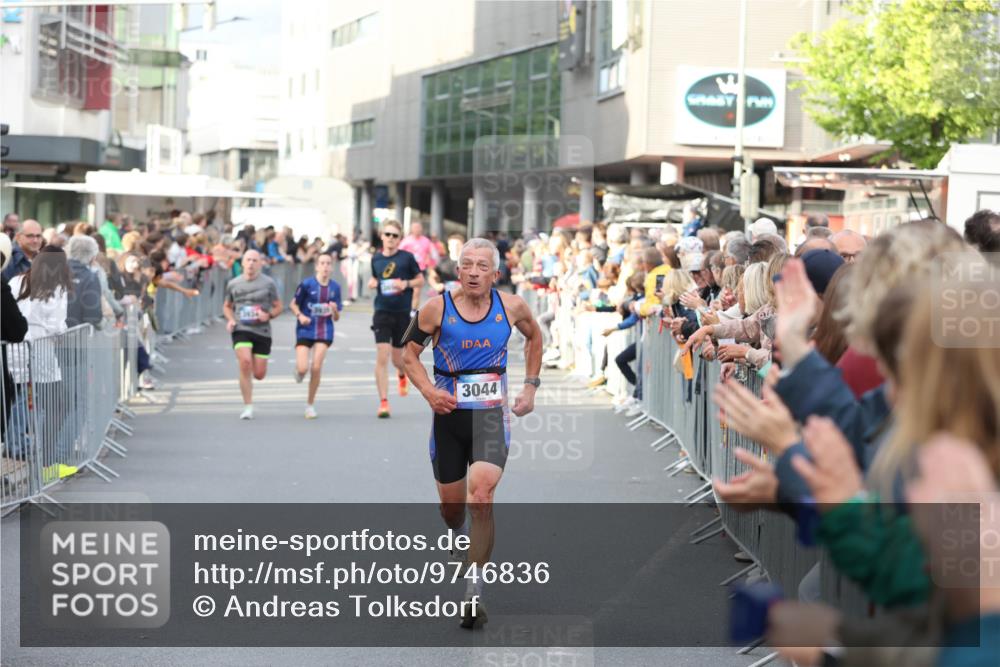 12.06.2026 - Holstenköstenlauf Andreas Tolksdorf http://msf.ph/oto/9746836 12.06.2026 19:48:53 Laufen 3044 meine-sportfotos.de