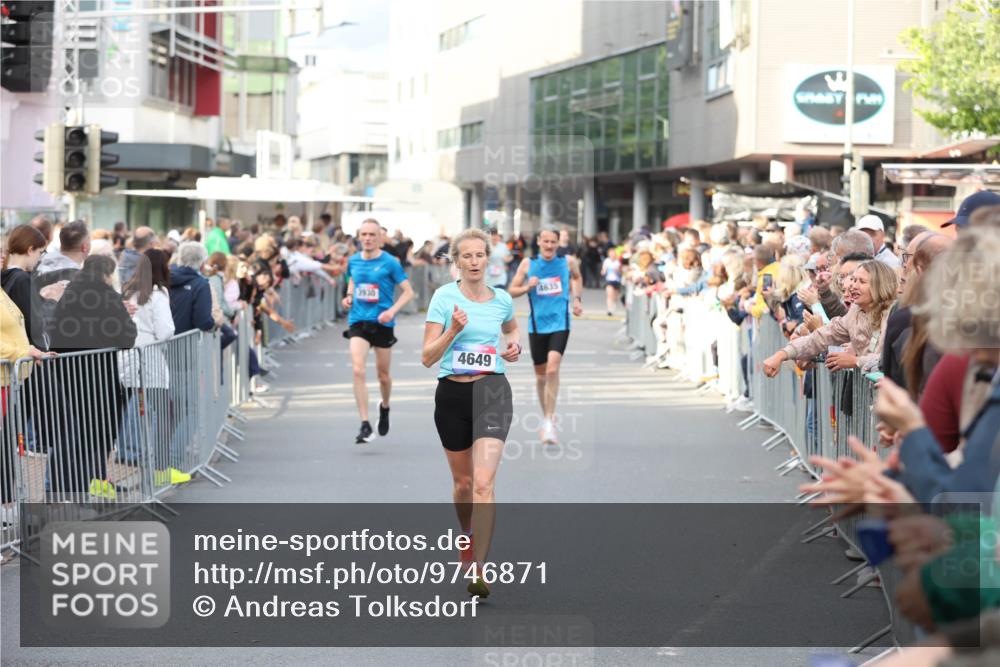 12.06.2026 - Holstenköstenlauf Andreas Tolksdorf http://msf.ph/oto/9746871 12.06.2026 19:49:19 Laufen 4649, 4635 meine-sportfotos.de