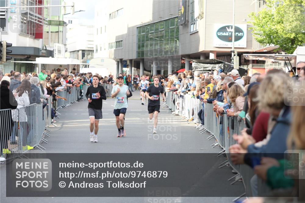 12.06.2026 - Holstenköstenlauf Andreas Tolksdorf http://msf.ph/oto/9746879 12.06.2026 19:49:24 Laufen 330, 4516, 848 meine-sportfotos.de