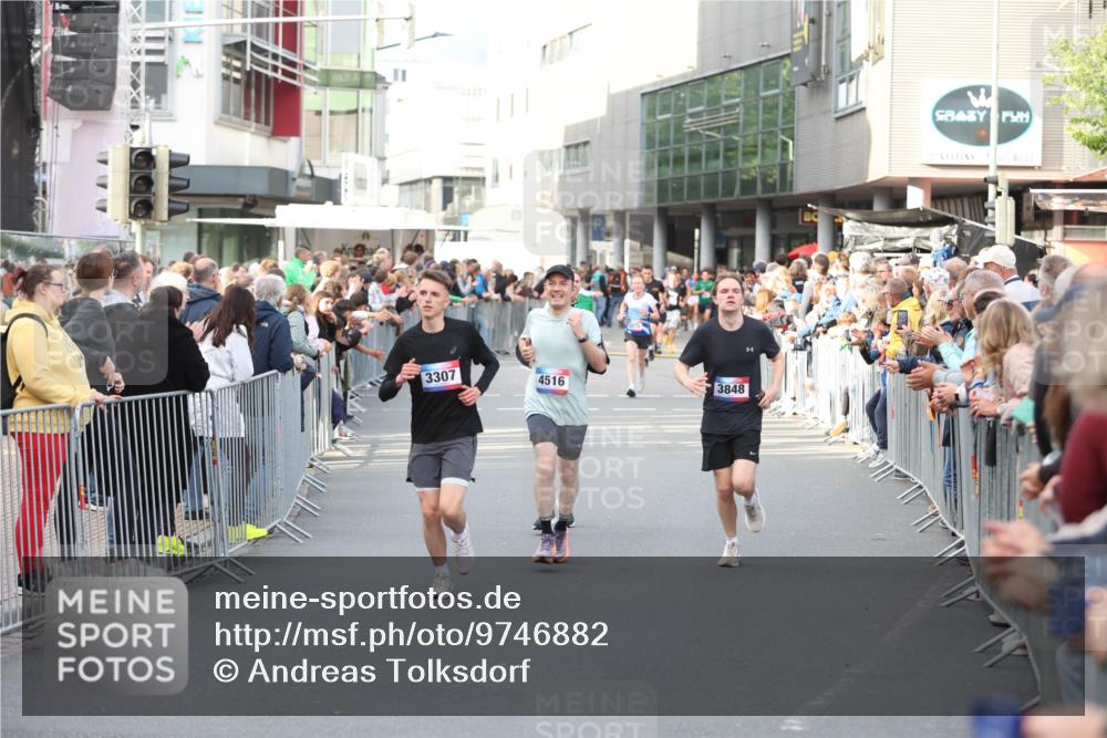 12.06.2026 - Holstenköstenlauf Andreas Tolksdorf http://msf.ph/oto/9746882 12.06.2026 19:49:26 Laufen 3307, 4516, 3848 meine-sportfotos.de
