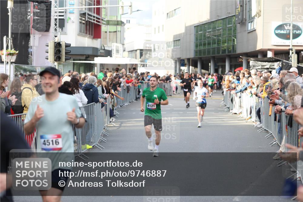 12.06.2026 - Holstenköstenlauf Andreas Tolksdorf http://msf.ph/oto/9746887 12.06.2026 19:49:29 Laufen 4516, 4121 meine-sportfotos.de