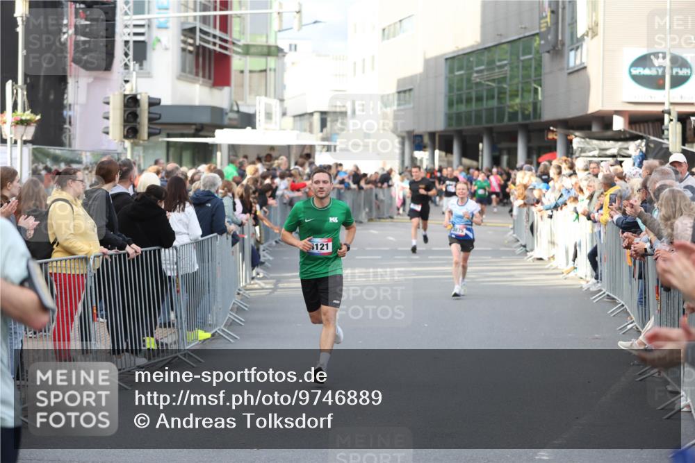 12.06.2026 - Holstenköstenlauf Andreas Tolksdorf http://msf.ph/oto/9746889 12.06.2026 19:49:30 Laufen 121, 3875 meine-sportfotos.de