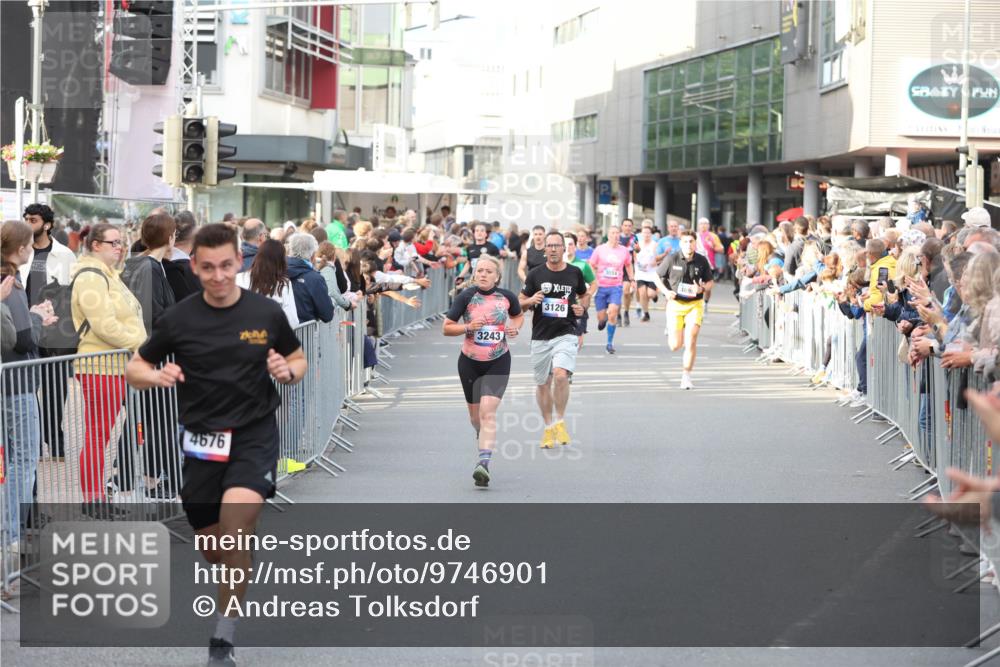 12.06.2026 - Holstenköstenlauf Andreas Tolksdorf http://msf.ph/oto/9746901 12.06.2026 19:49:38 Laufen 4676, 23034, 3126, 3243 meine-sportfotos.de