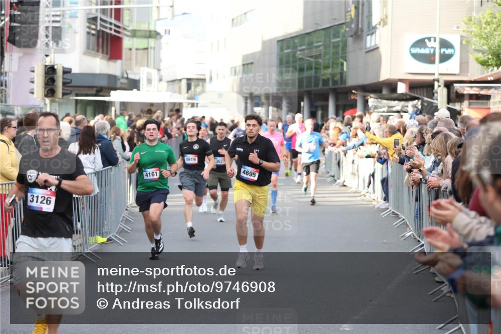 12.06.2026 - Holstenköstenlauf Andreas Tolksdorf http://msf.ph/oto/9746908 12.06.2026 19:49:42 Laufen 3126, 4919, 3627, 4161, 4695 meine-sportfotos.de