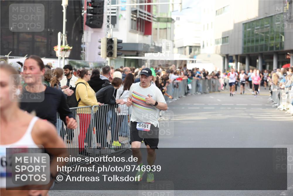 12.06.2026 - Holstenköstenlauf Andreas Tolksdorf http://msf.ph/oto/9746939 12.06.2026 19:50:06 Laufen 624, 4461 meine-sportfotos.de