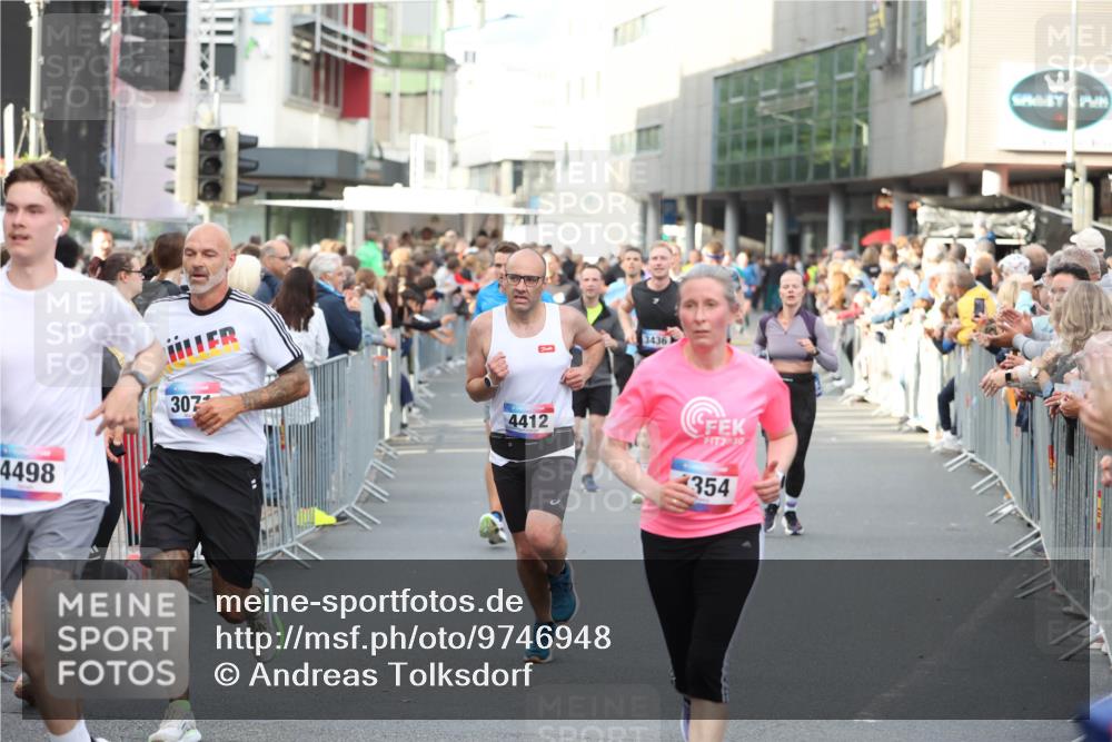 12.06.2026 - Holstenköstenlauf Andreas Tolksdorf http://msf.ph/oto/9746948 12.06.2026 19:50:19 Laufen 4498, 307, 3436, 4412, 2030, 4354 meine-sportfotos.de
