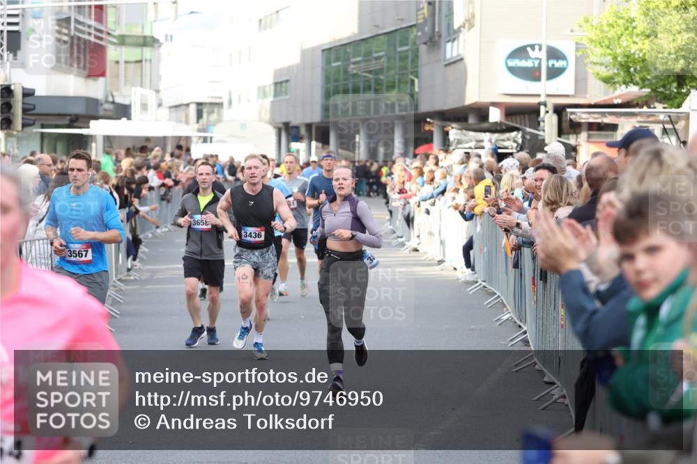 12.06.2026 - Holstenköstenlauf Andreas Tolksdorf http://msf.ph/oto/9746950 12.06.2026 19:50:21 Laufen 4, 3567, 3658, 3436 meine-sportfotos.de