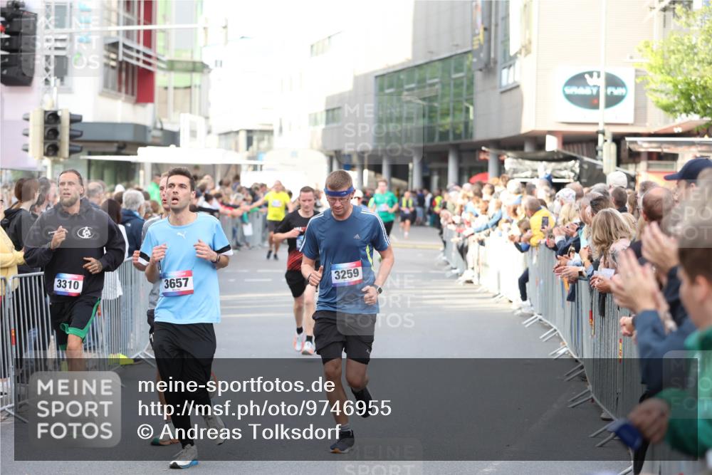 12.06.2026 - Holstenköstenlauf Andreas Tolksdorf http://msf.ph/oto/9746955 12.06.2026 19:50:24 Laufen 3310, 3657, 3259 meine-sportfotos.de