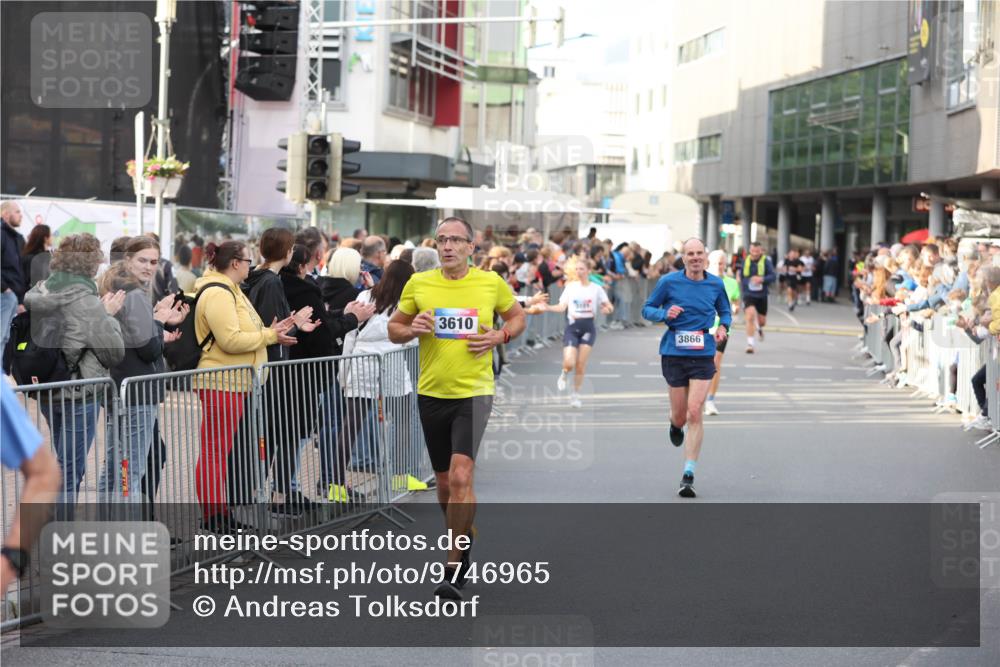 12.06.2026 - Holstenköstenlauf Andreas Tolksdorf http://msf.ph/oto/9746965 12.06.2026 19:50:32 Laufen 3610, 3866 meine-sportfotos.de