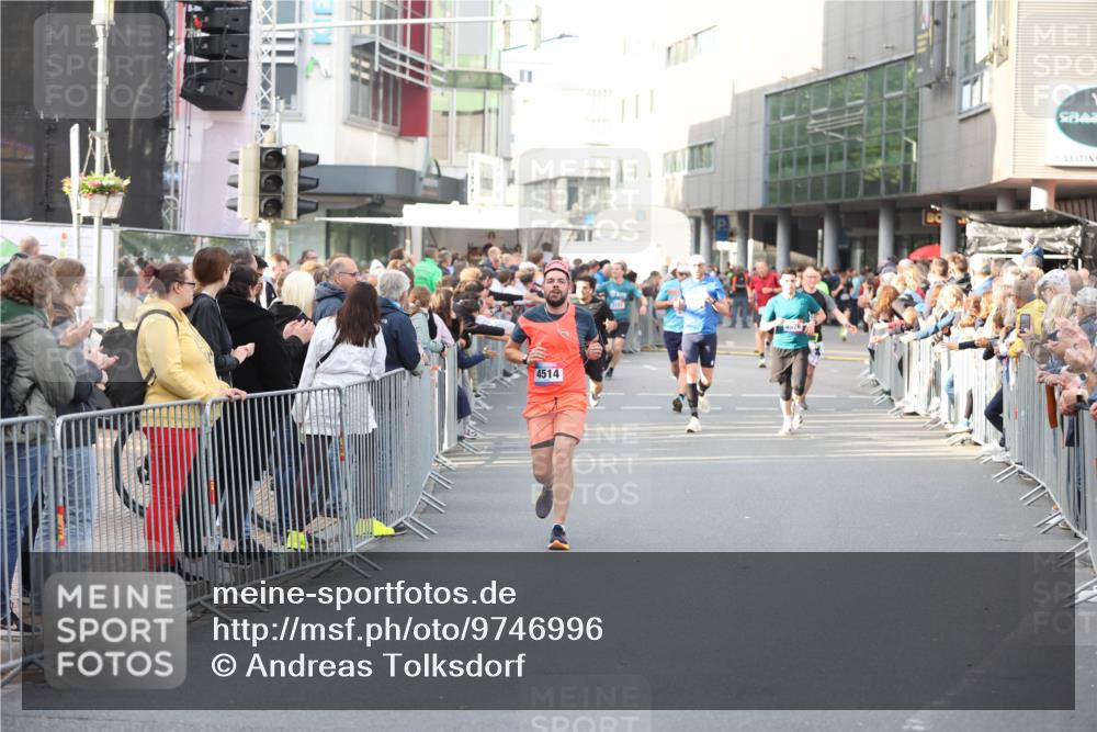 12.06.2026 - Holstenköstenlauf Andreas Tolksdorf http://msf.ph/oto/9746996 12.06.2026 19:51:02 Laufen 4514, 4576 meine-sportfotos.de